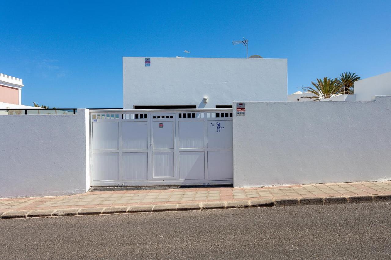 Villa Luxury Azul Private Pool And Bbq Corralejo By Holidays Home Экстерьер фото